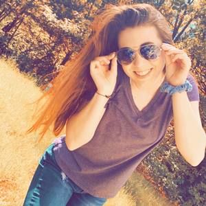 Meet your Posher, Makenzie